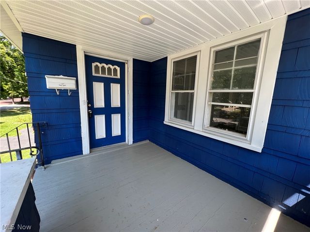 3227 W 114th Street, Cleveland, OH 44111