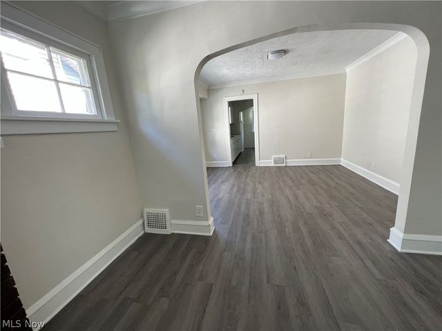 3227 W 114th Street, Cleveland, OH 44111