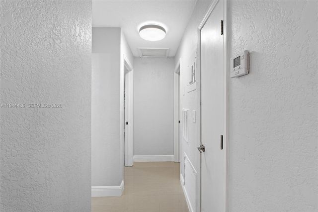 1472 NE 62nd St 1472, Fort Lauderdale, FL 33334