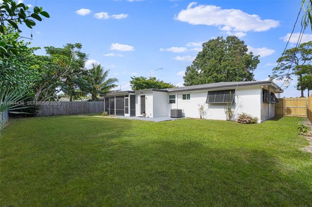 1472 NE 62nd St 1472, Fort Lauderdale, FL 33334