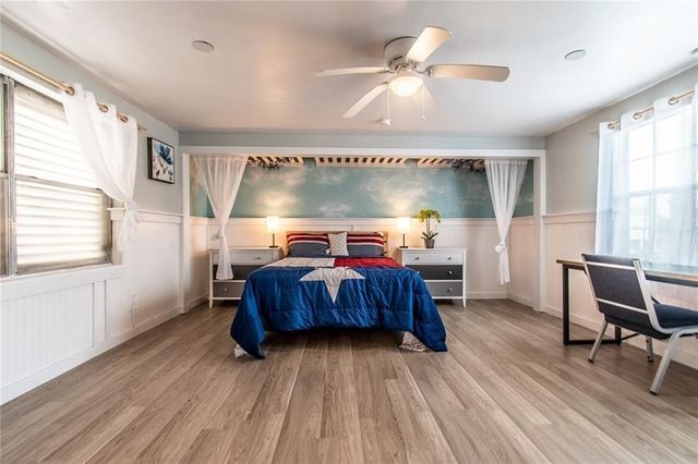 938 E Lakeside Dr, Corpus Christi, TX 78418