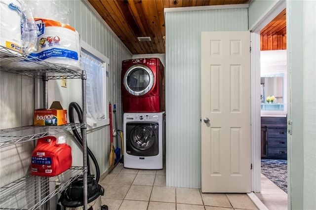 938 E Lakeside Dr, Corpus Christi, TX 78418