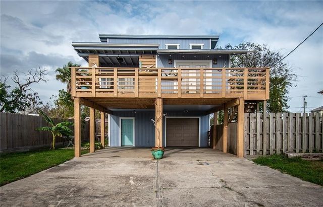 938 E Lakeside Dr, Corpus Christi, TX 78418