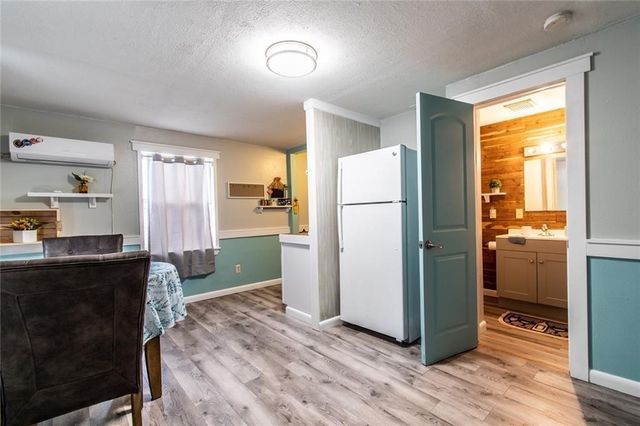 938 E Lakeside Dr, Corpus Christi, TX 78418