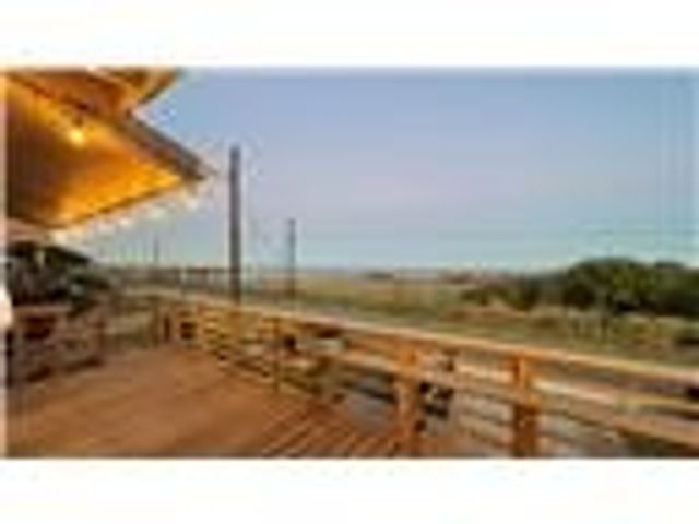 938 E Lakeside Dr, Corpus Christi, TX 78418