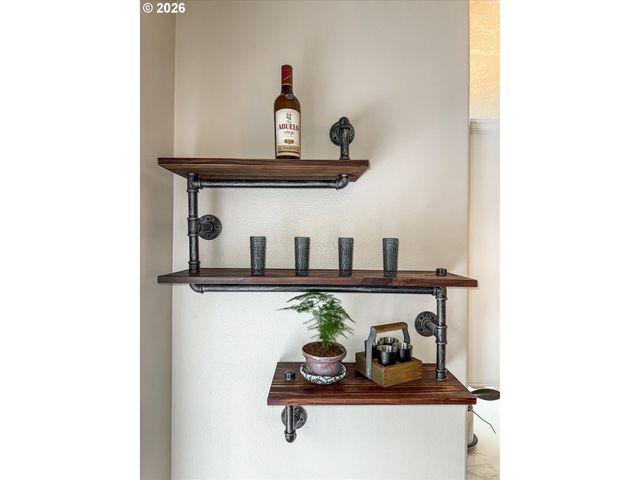 16093 Se GOOSEHOLLOW Dr, Damascus, OR 97089