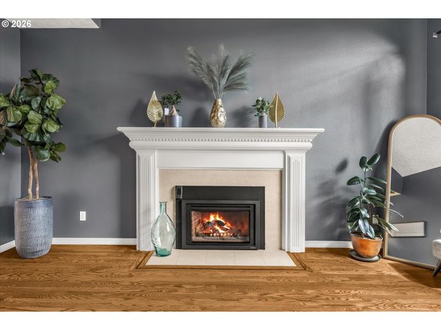 16093 Se GOOSEHOLLOW Dr, Damascus, OR 97089