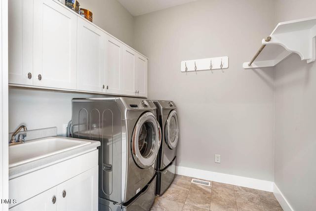 1980 Great Ridge Parkway, Chapel Hill, NC 27516