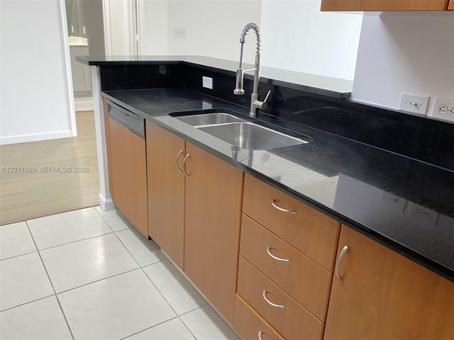 18800 NE 29th Ave 1028, Aventura, FL 33180