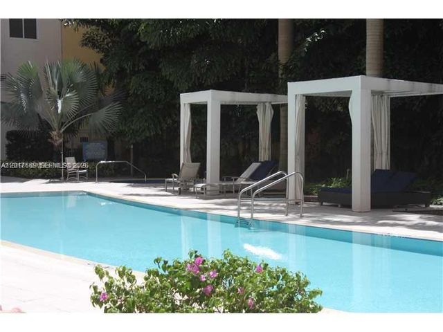 18800 NE 29th Ave 1028, Aventura, FL 33180