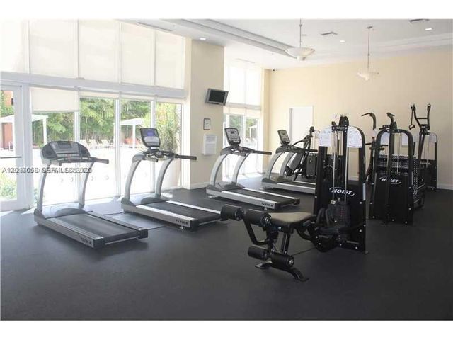 18800 NE 29th Ave 1028, Aventura, FL 33180
