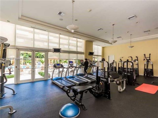 18800 NE 29th Ave 1028, Aventura, FL 33180