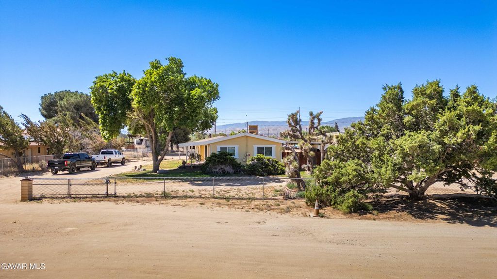 5032 W Avenue K 14, Lancaster, CA 93536
