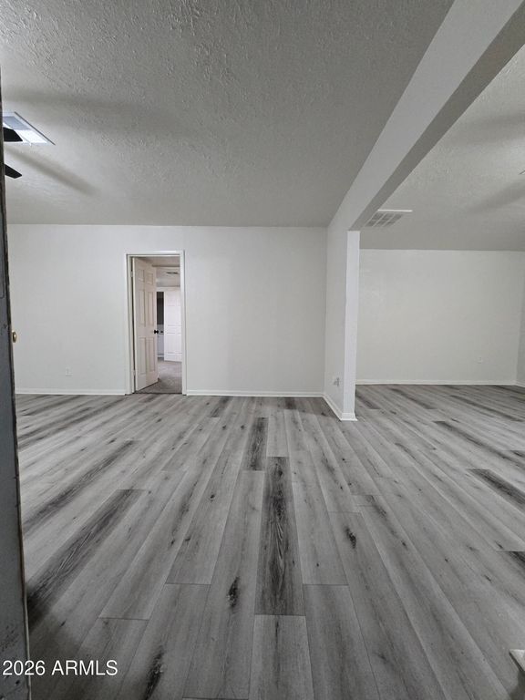 6725 N 55TH Avenue, Glendale, AZ 85301 — photo 3