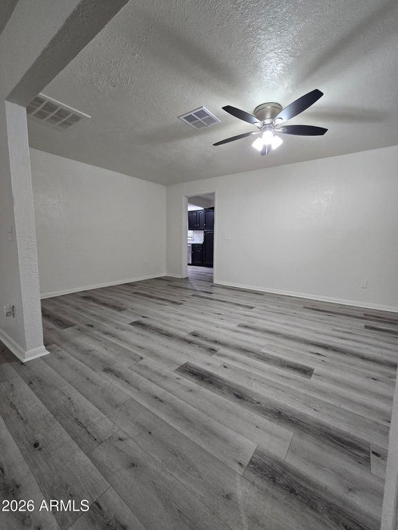 6725 N 55TH Avenue, Glendale, AZ 85301 — photo 4