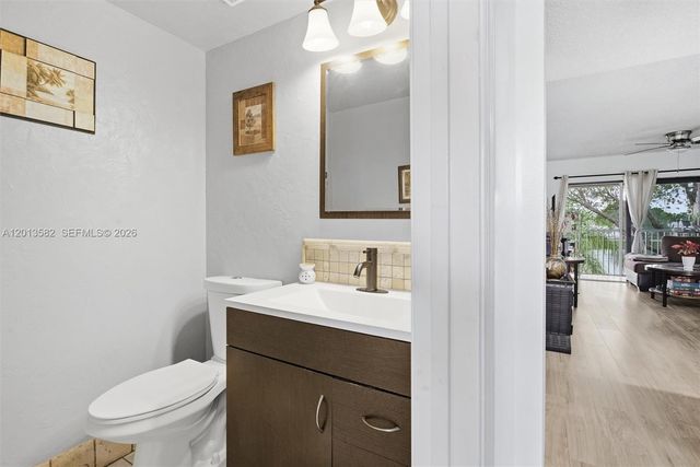 5501 Lakeside Drive 204, Margate, FL 33063