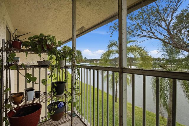5501 Lakeside Drive 204, Margate, FL 33063