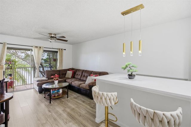 5501 Lakeside Drive 204, Margate, FL 33063