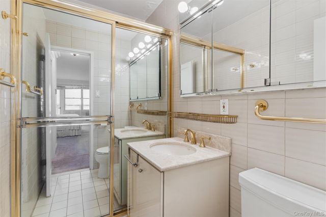 17-85 215th Street 15M, Bayside, NY 11360