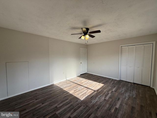 733 BELLOWS AVE, Fredericksburg, VA 22405