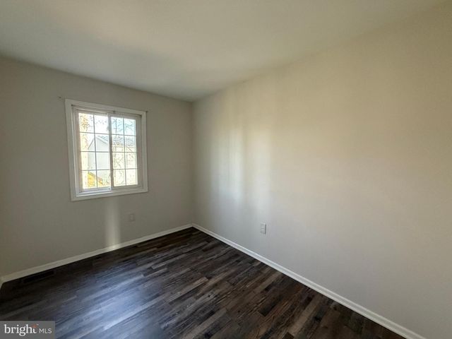 733 BELLOWS AVE, Fredericksburg, VA 22405