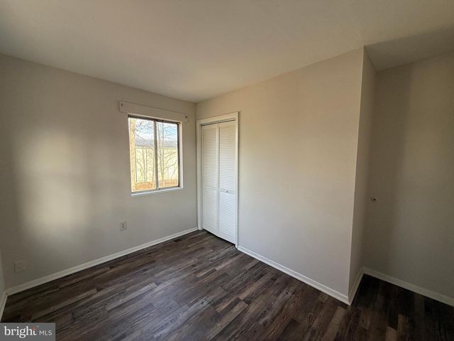 733 BELLOWS AVE, Fredericksburg, VA 22405