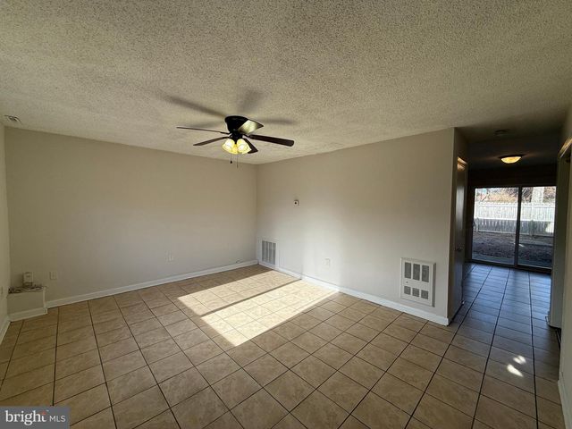 733 BELLOWS AVE, Fredericksburg, VA 22405