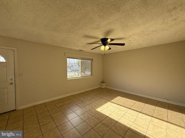 733 BELLOWS AVE, Fredericksburg, VA 22405