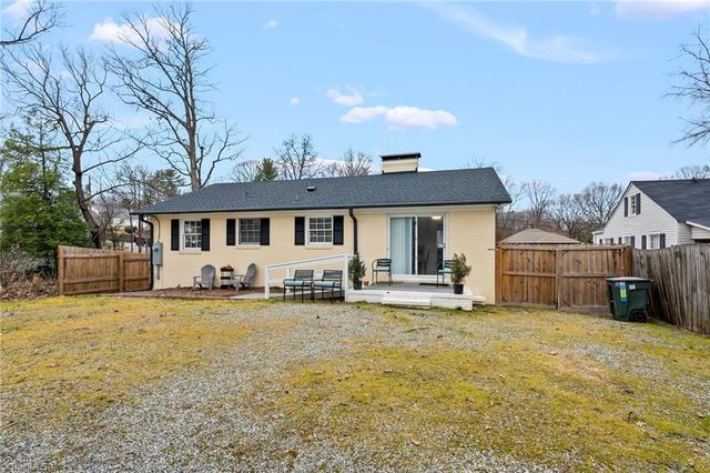 2750 Maplewood Avenue, Winston-salem, NC 27103