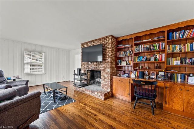 2750 Maplewood Avenue, Winston-salem, NC 27103