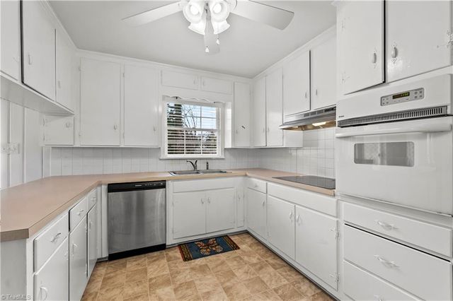 2750 Maplewood Avenue, Winston-salem, NC 27103