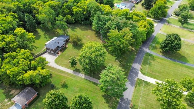 118 Bay Dr, Hendersonville, TN 37075