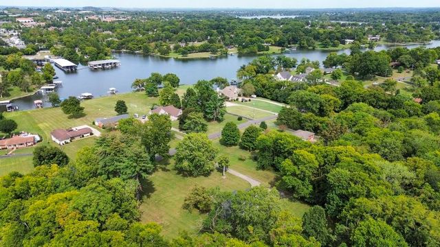 118 Bay Dr, Hendersonville, TN 37075