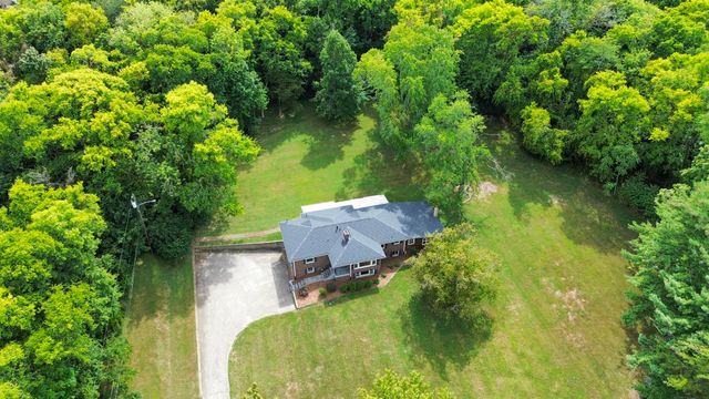 118 Bay Dr, Hendersonville, TN 37075