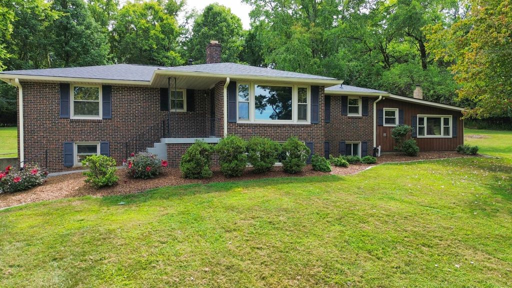 118 Bay Dr, Hendersonville, TN 37075