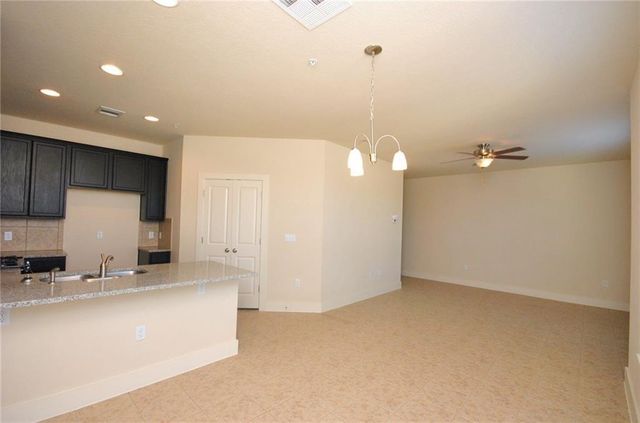 2222 Creekside LN C, Georgetown, TX 78626