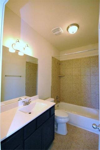 2222 Creekside LN C, Georgetown, TX 78626