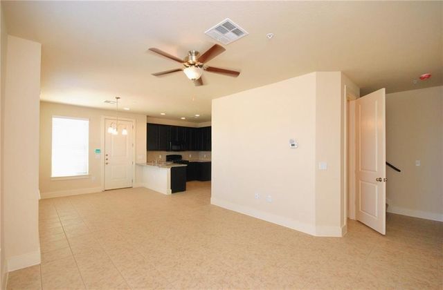 2222 Creekside LN C, Georgetown, TX 78626