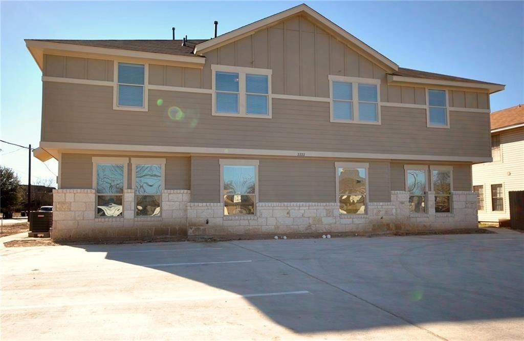 2222 Creekside LN C, Georgetown, TX 78626