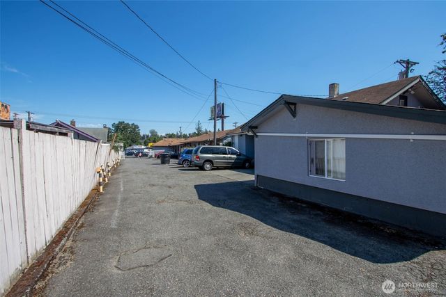 9618 Pacific Avenue, Tacoma, WA 98444