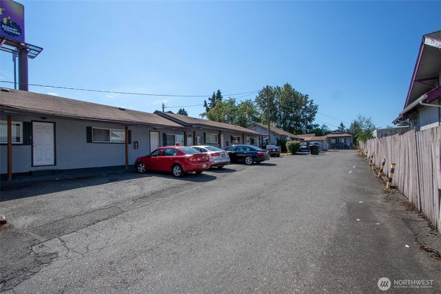 9618 Pacific Avenue, Tacoma, WA 98444