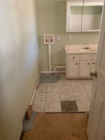 1252 Kelly Rd, Centerville, TN 37033