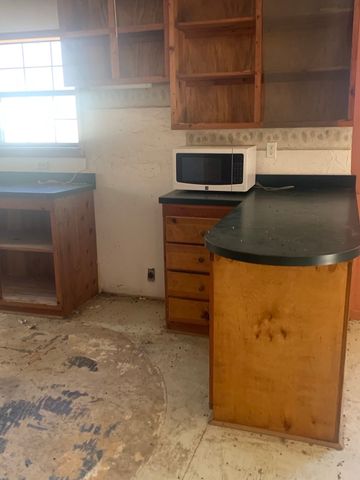 1252 Kelly Rd, Centerville, TN 37033