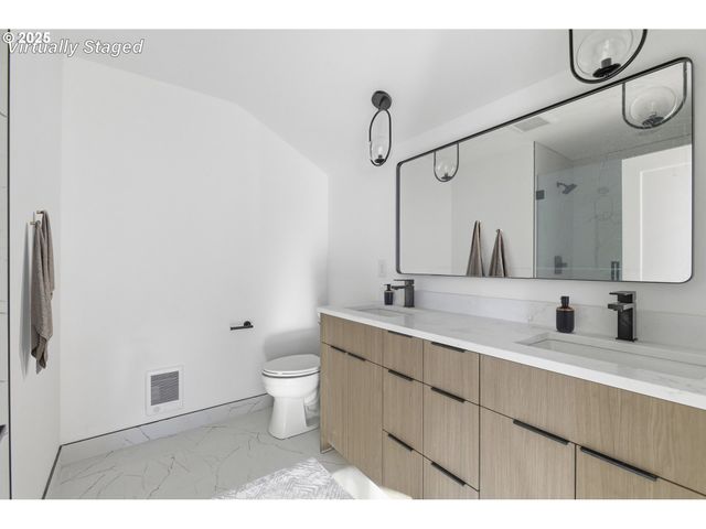 233 E Ave E, Lake Oswego, OR 97034