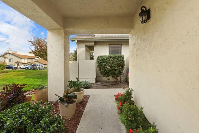 1608 Porter Way, Stockton, CA 95207