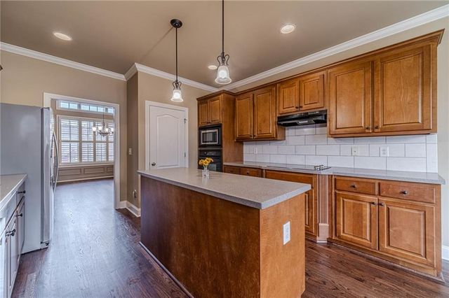 5730 Boulder Ridge Court, Flowery Branch, GA 30542
