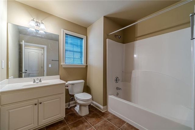 5730 Boulder Ridge Court, Flowery Branch, GA 30542