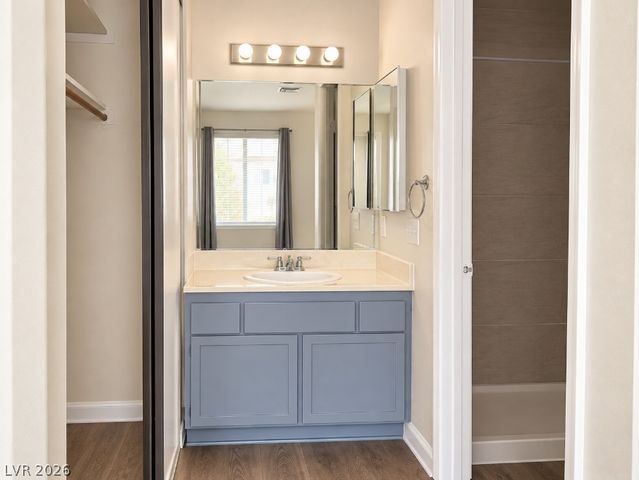 4813 Nara Vista Way 101, Las Vegas, NV 89103