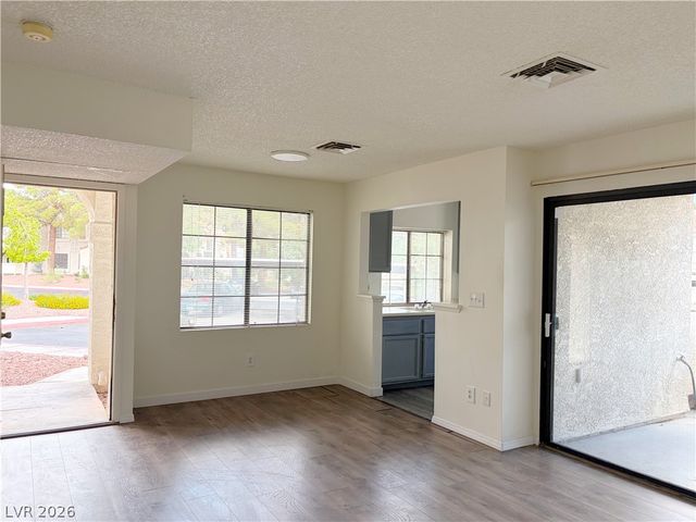 4813 Nara Vista Way 101, Las Vegas, NV 89103