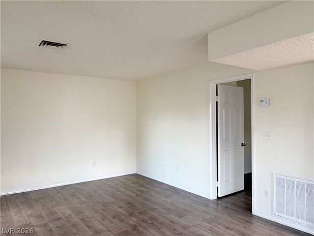 4813 Nara Vista Way 101, Las Vegas, NV 89103